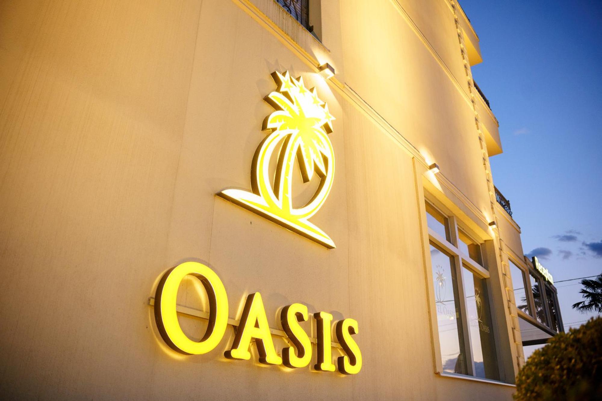 Hotel Oasis Podgorica Buitenkant foto
