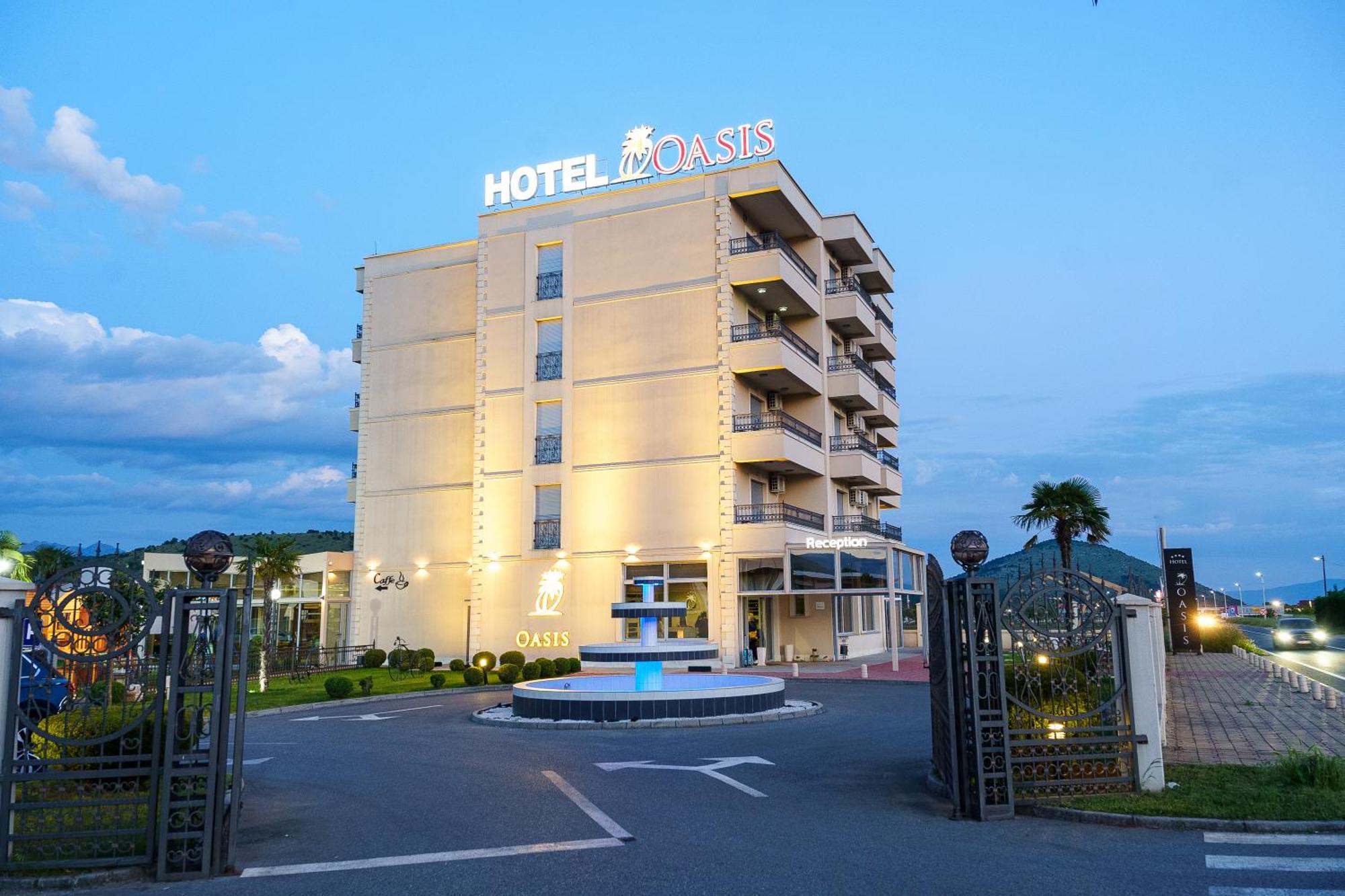 Hotel Oasis Podgorica Buitenkant foto