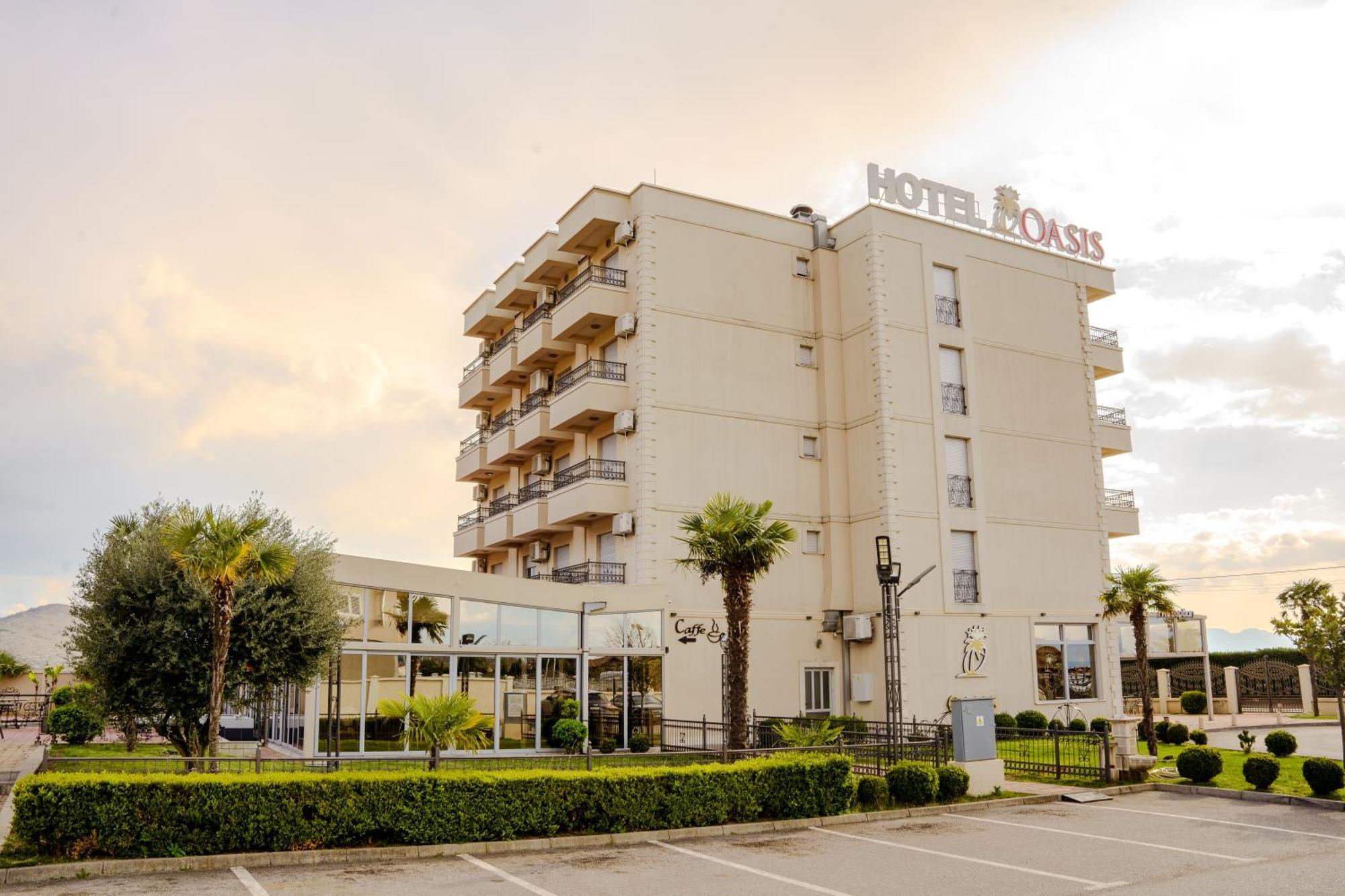 Hotel Oasis Podgorica Buitenkant foto