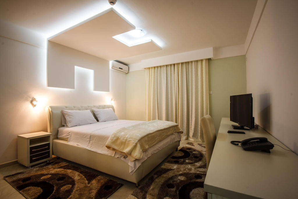 Hotel Oasis Podgorica Kamer foto